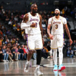 Russell alcanza los 10,000 puntos y LeBron lidera a los Lakers con 40 puntos.