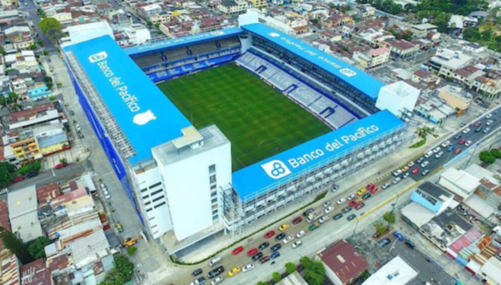 Remate del estadio George Capwell