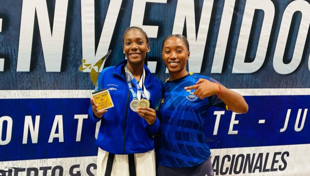 Mayte Caicedo y Daniela Espinoza