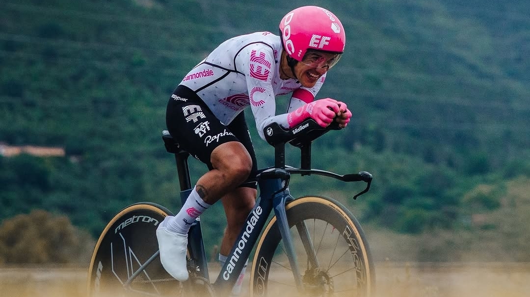 Richard Carapaz terminó noveno en la clasificación general de la Etapa 10 del Giro de Italia 2025.