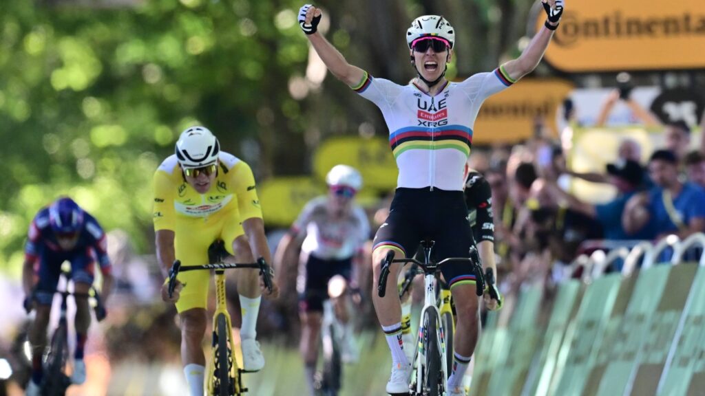 La cuarta etapa del Tour de Francia 2025 tuvo como protagonista a Tadej Pogačar, quien se llevó la victoria, mientras que Mathieu van der Poel logró conservar el maillot amarillo.