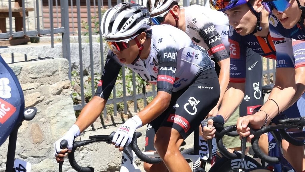 El ecuatoriano Mateo Ramírez entró en el Top 5 del Giro Valle d'Aosta 2025
