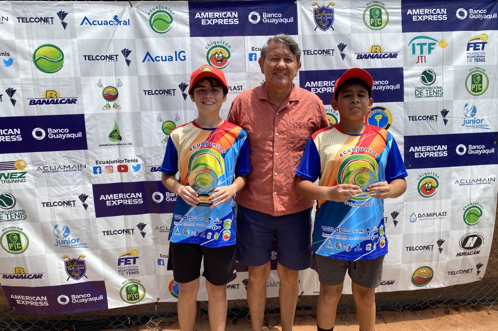 Tricolores dominaron la novena etapa del Ecuajunior 2025